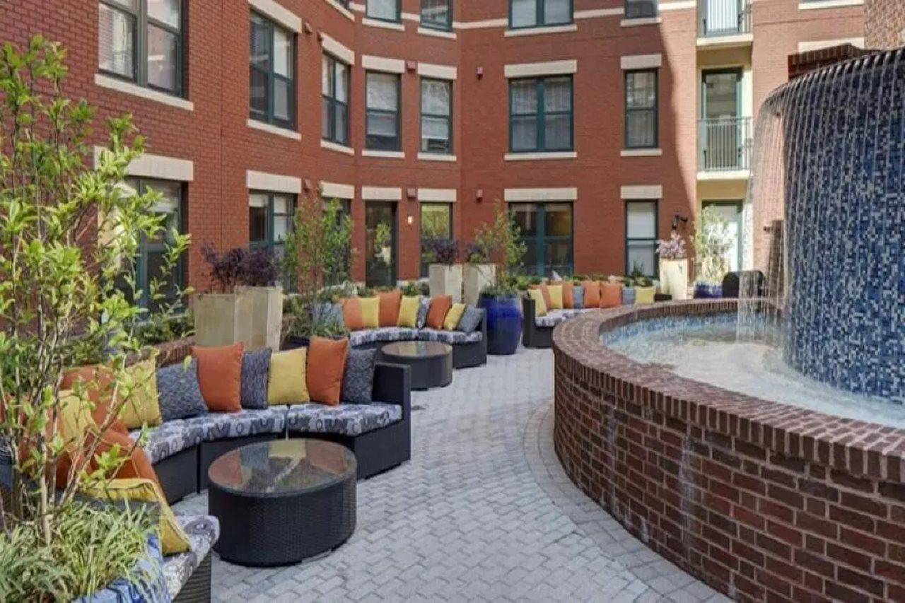 Global Luxury Suites At Thomas Circle Washington Exterior photo