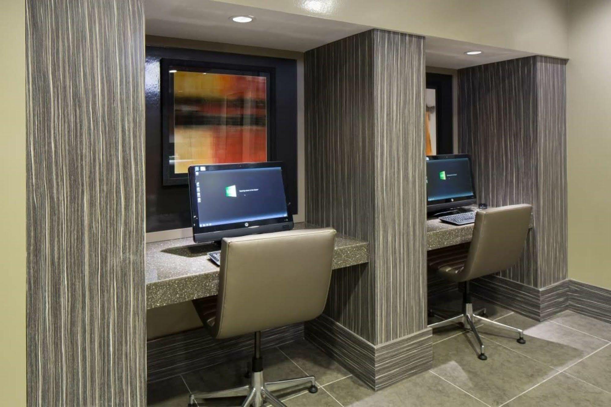Global Luxury Suites At Thomas Circle Washington Exterior photo