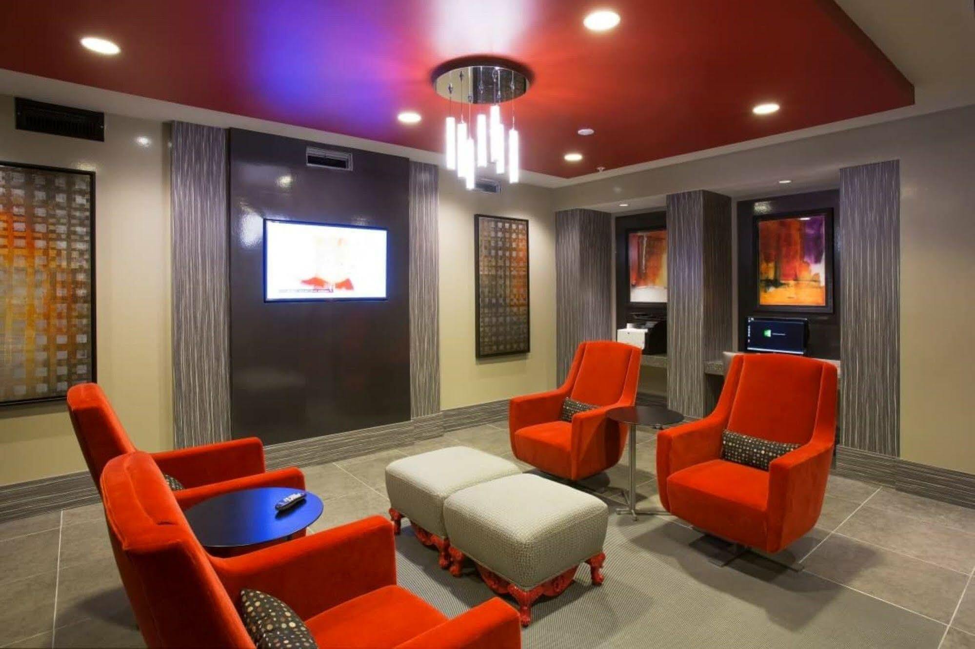 Global Luxury Suites At Thomas Circle Washington Exterior photo